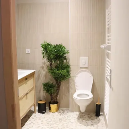Balneotherapie Sur Le Theme Du Japon Et De La Mediterranee Apartamento Tolón