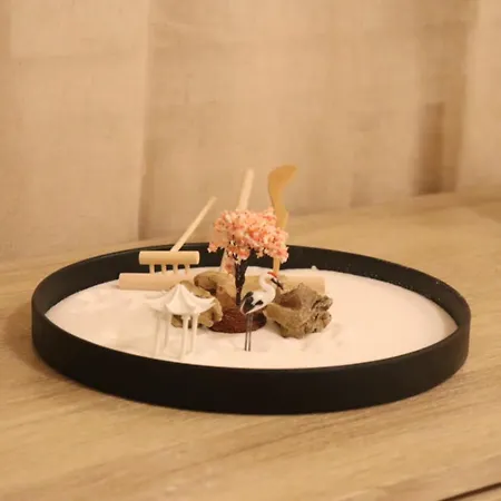 Apartamento Balneotherapie Sur Le Theme Du Japon Et De La Mediterranee Tolón