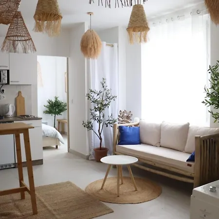 Apartamento Balneotherapie Sur Le Theme Du Japon Et De La Mediterranee Tolón